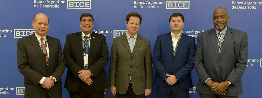 Economistas de los bancos de desarrollo de Latinoamérica: “nuestra región tiene una oportunidad histórica de cambiar su matriz productiva y desarrollarse”